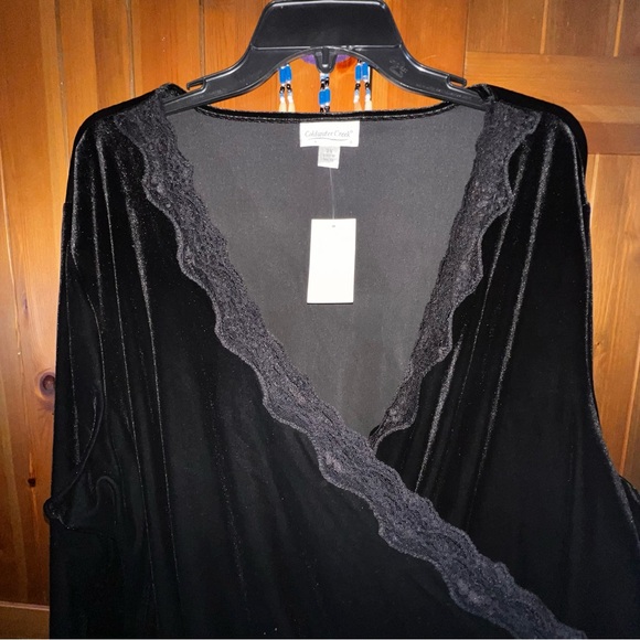 Coldwater Creek Black Velvet Wrap Top 2X - Picture 2 of 4